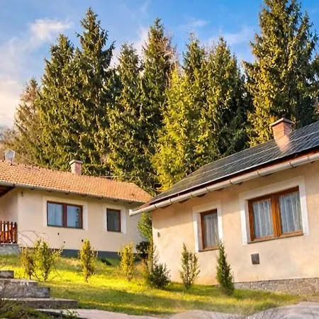 Holiday park Derus Domb Vendeghazak