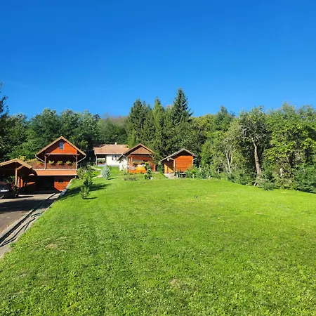 Derus Domb Vendeghazak Feriepark